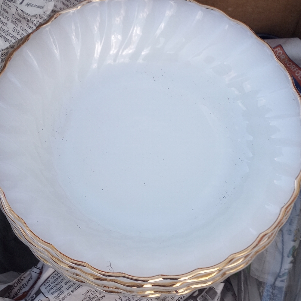 6 anchor Hocking dishes